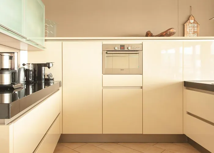 14p 6b Riverfront With Jacuzzi Dock Gameroom * Vuren