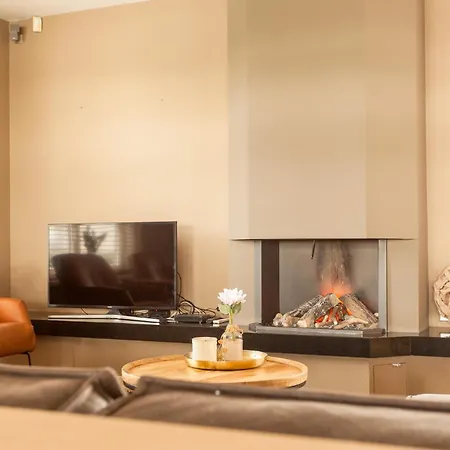 Haven: Luxe With Pool Jacuzzi