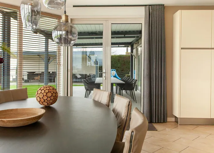 Haven: Luxe With Pool Jacuzzi