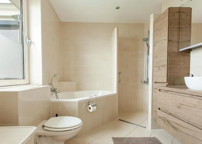 Haven: Luxe With Pool Jacuzzi Villa