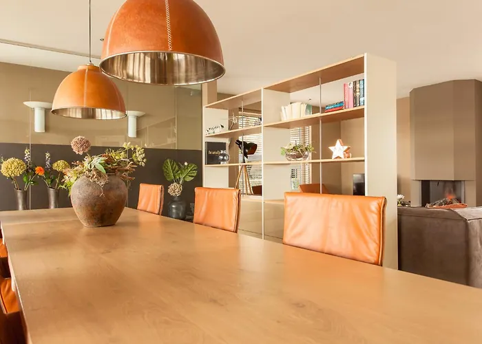 Haven: Luxe With Pool Jacuzzi * Vuren