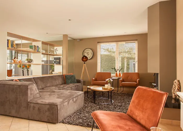 Haven: Luxe With Pool Jacuzzi * Vuren